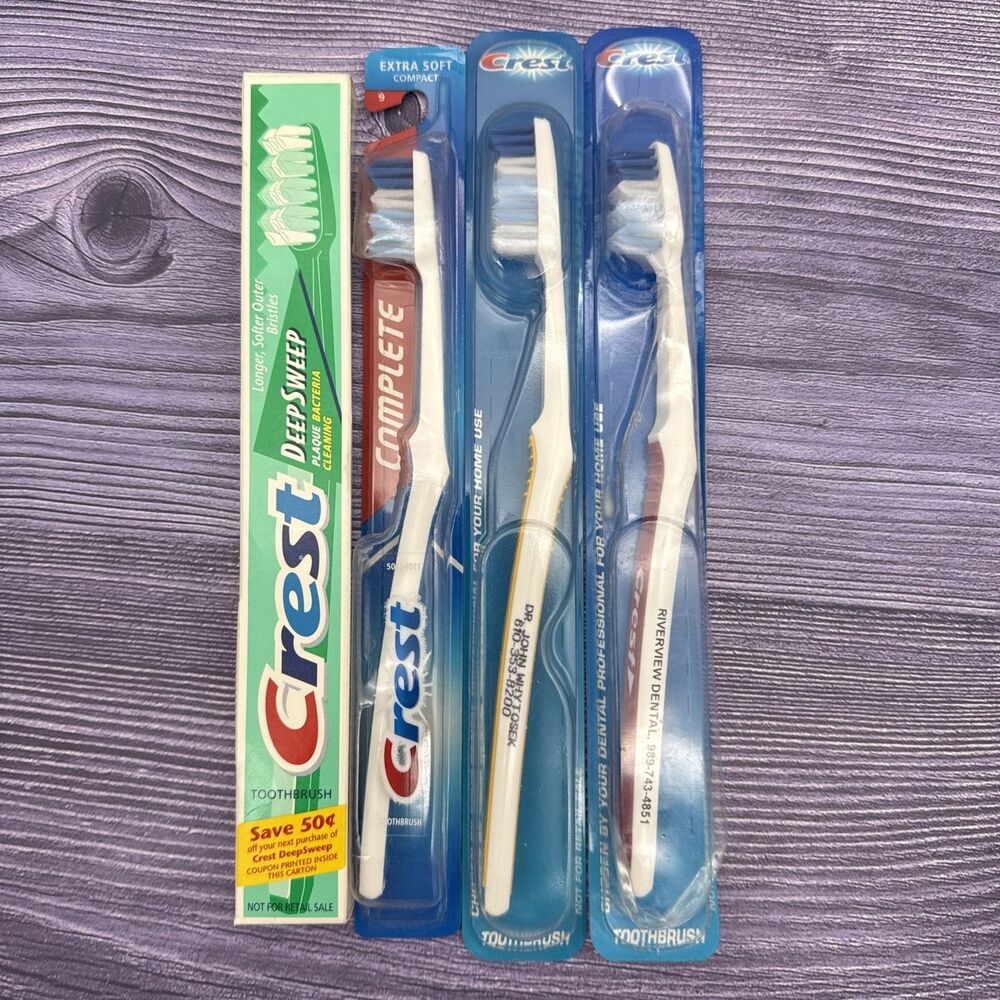 4 LOT Crest 1997 Complete Deep Sweep Compact Rippled Bristles Toothbrush NOS